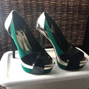 Jessica Simpson pump heels